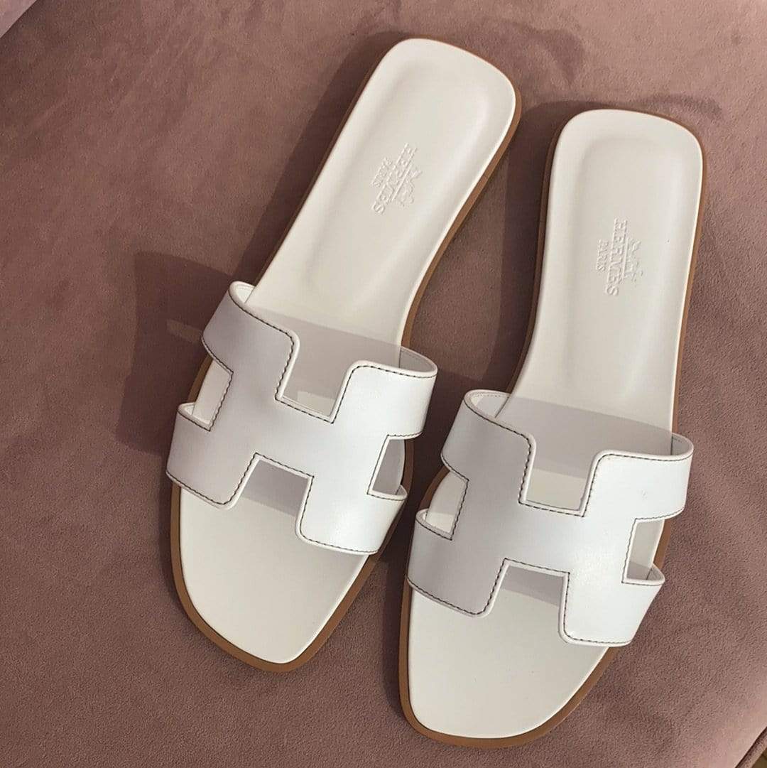 Hermes oran sandals 38 white - ASL1315 – LuxuryPromise