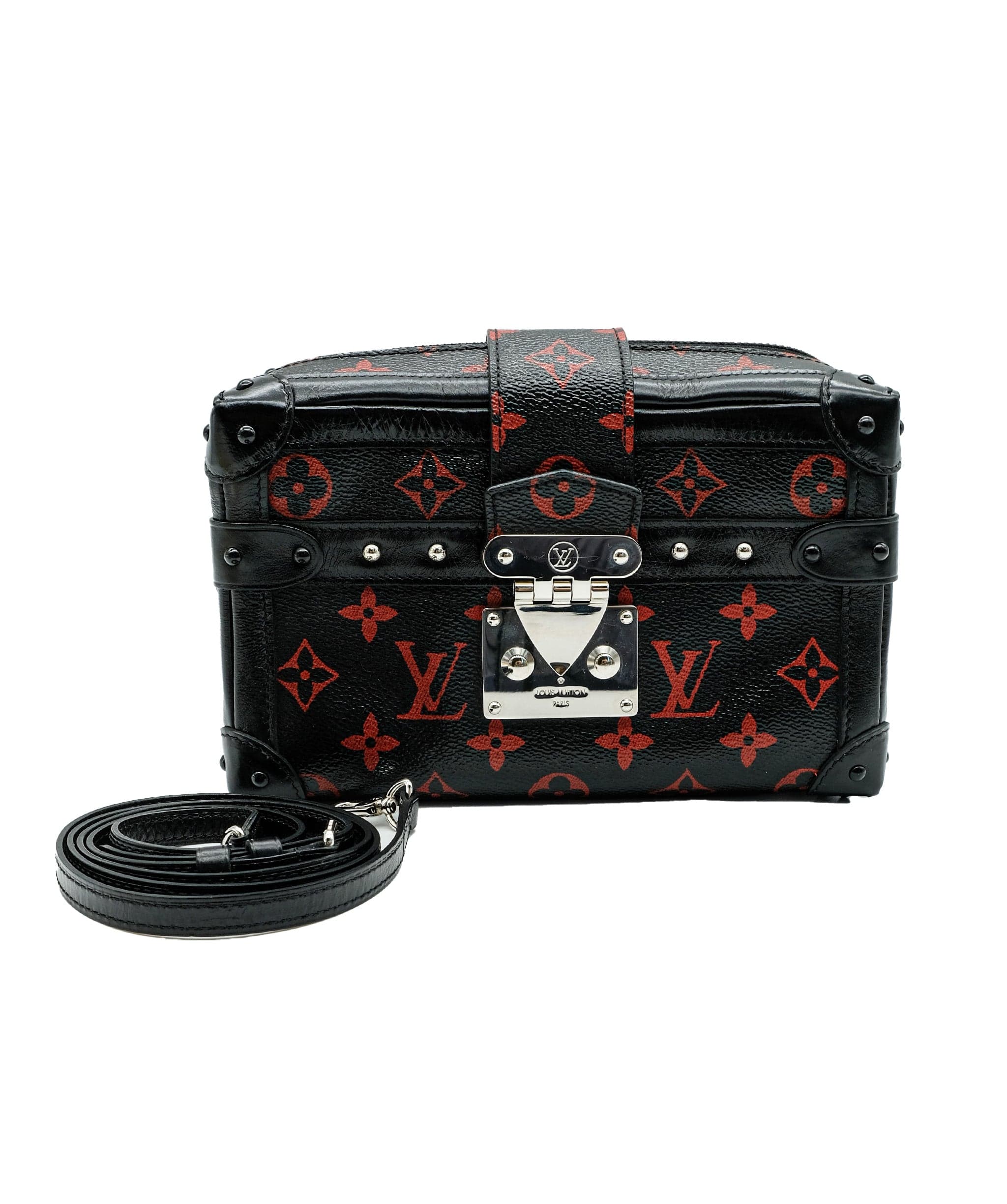 Louis Vuitton Khaki Nylon Monogram Crossbody Bag - AGL2190 – LuxuryPromise