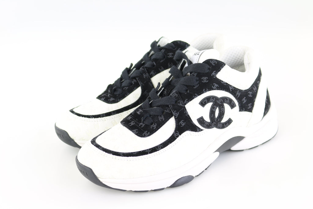 Chanel Black White CC Suede Sneakers – LuxuryPromise
