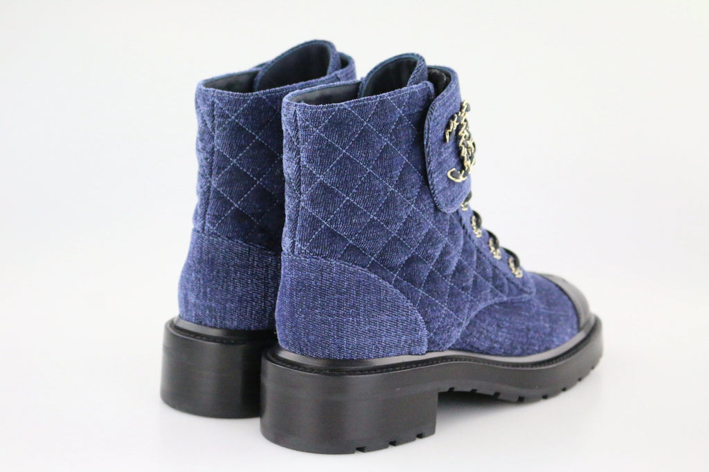 Lace up boots Chanel Blue size 41 EU in Suede  25275277