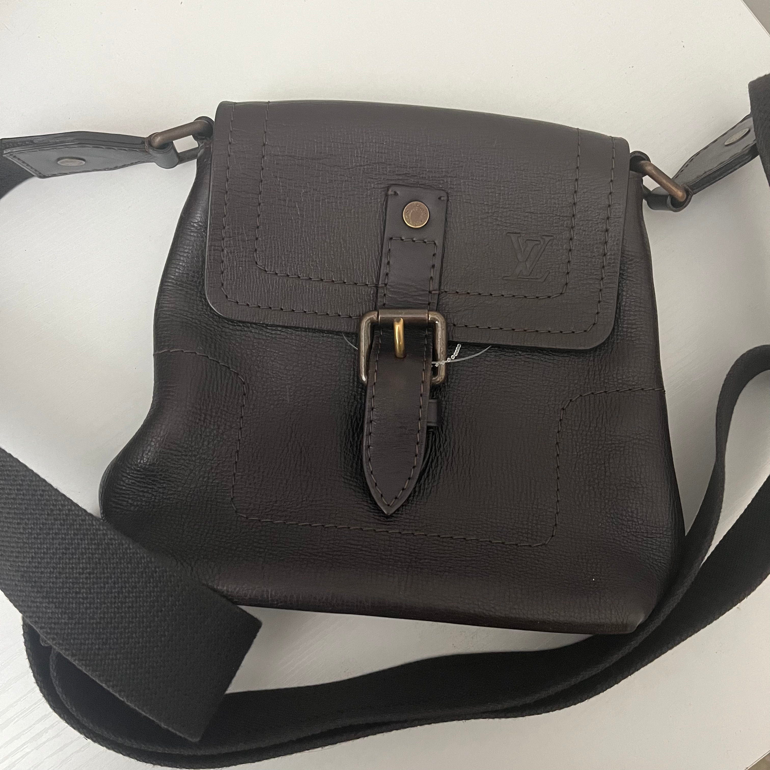 image of LV Tiaga Messenger Bag