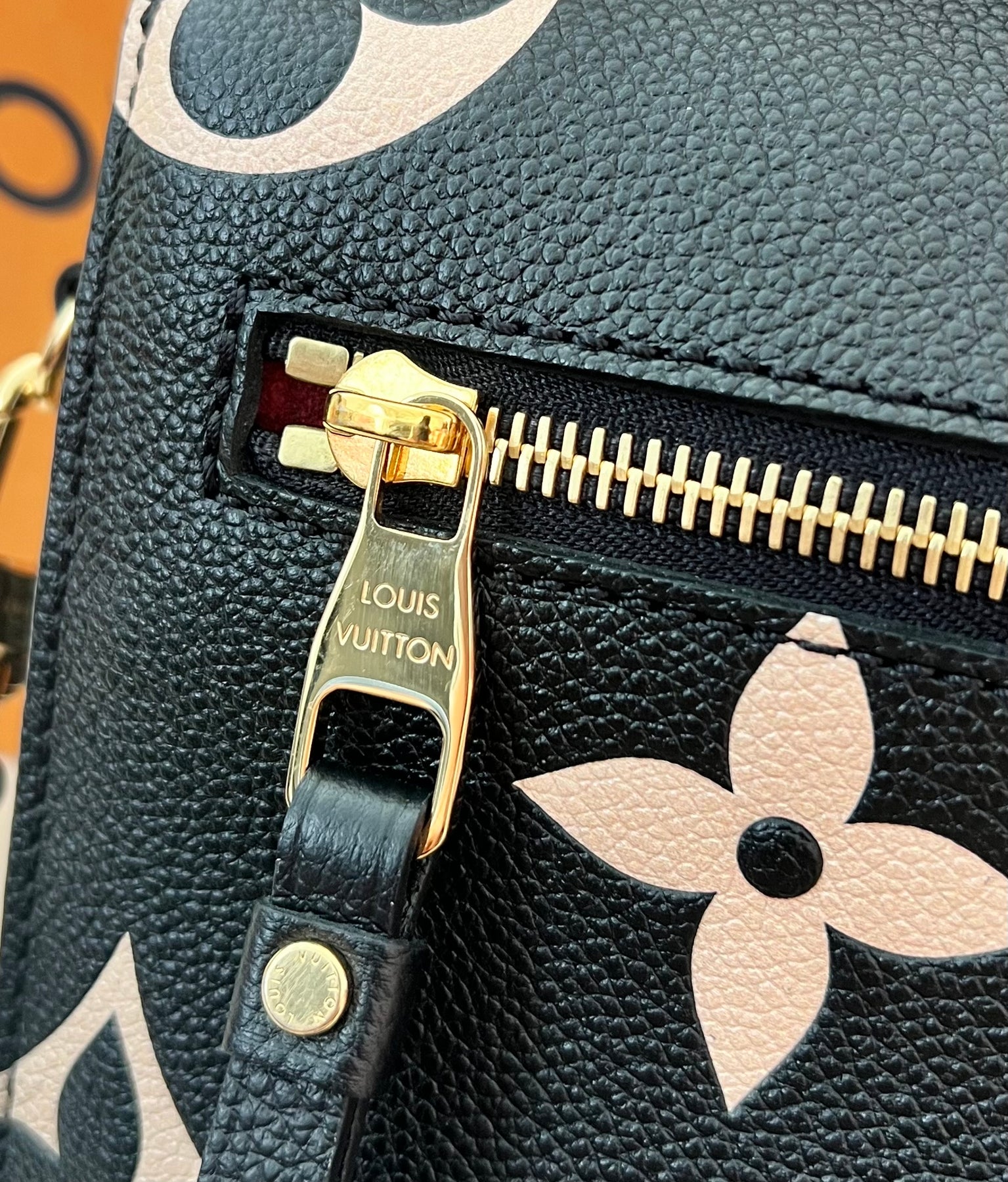 Louis Vuitton Bandouliere Strap – Luxury Closet NY