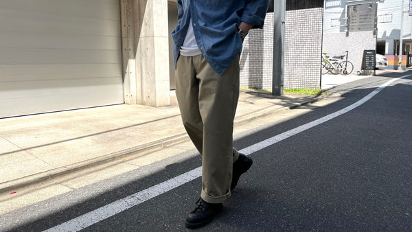 生活に溶け込む 》NEW BASIC CHINO PANT – ナイジェル・ケーボン