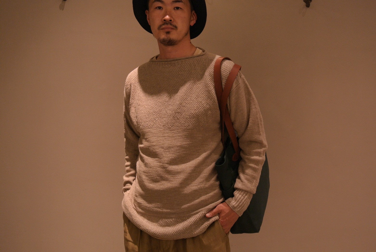 linen,knit,summerknit,pant,twill,beige,sandal,jeather,リネン,サマーニット,パンツ,リネンパンツ,バッグ,フィルソン