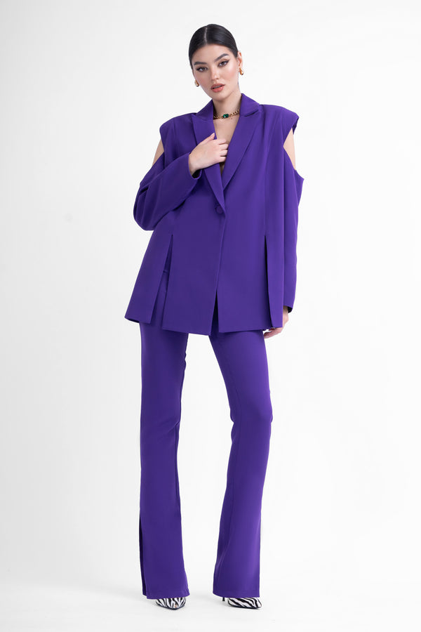 Deep purple suit with slim fit blazer and flared trousers – Bluzat
