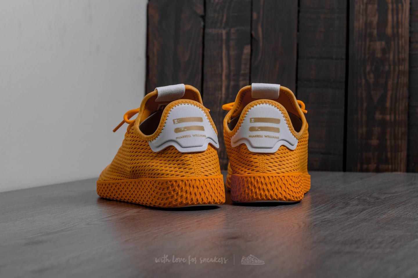 adidas pharrell williams tennis hu gold