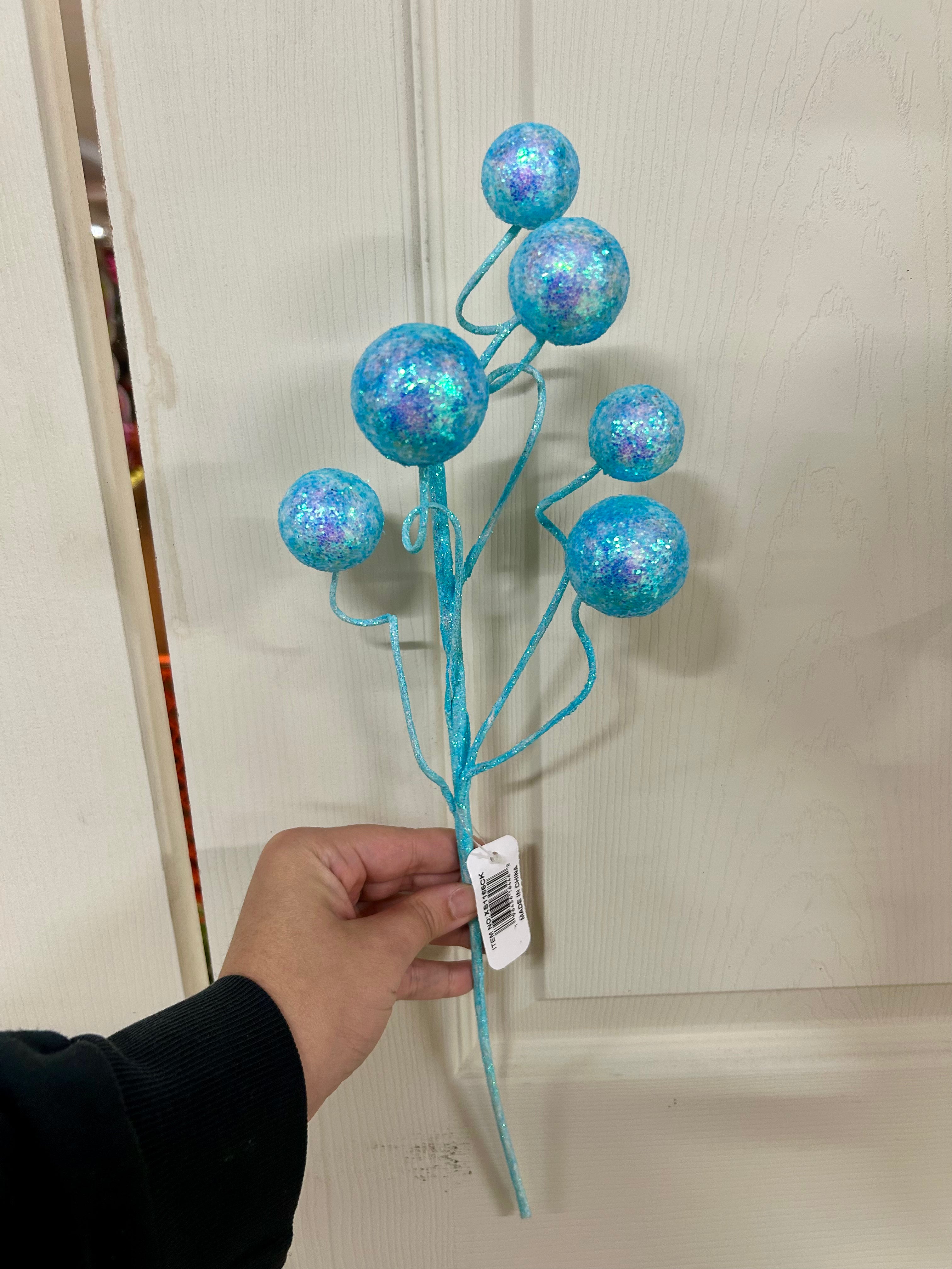 18 Inch Ice Blue Glitter Ball Spray