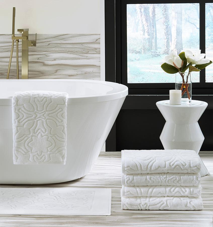 Sarma Bath Collection | Luxury Bath Towels & Tub Mats | SFERRA