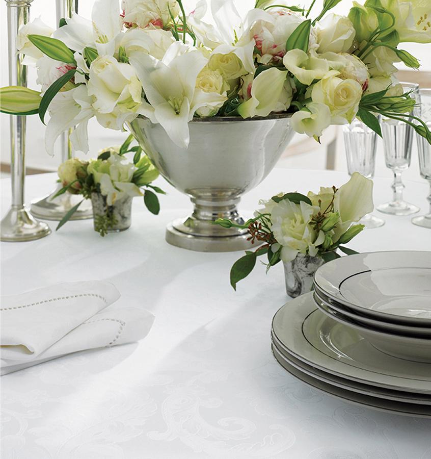 SFERRA Acanthus Placemats 14x20 inch (Set of 4) - White Option 4