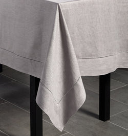 luxury table linens