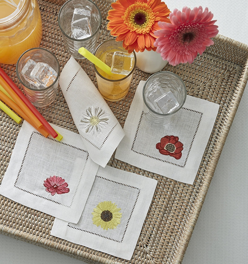 https://cdn.shopify.com/s/files/1/0095/2306/8991/products/sferra-fiori-set-of-four-cocktail-napkins-lifestyle-1646s4cktl-flowers-default.jpg?crop=center&v=1609347127&width=800