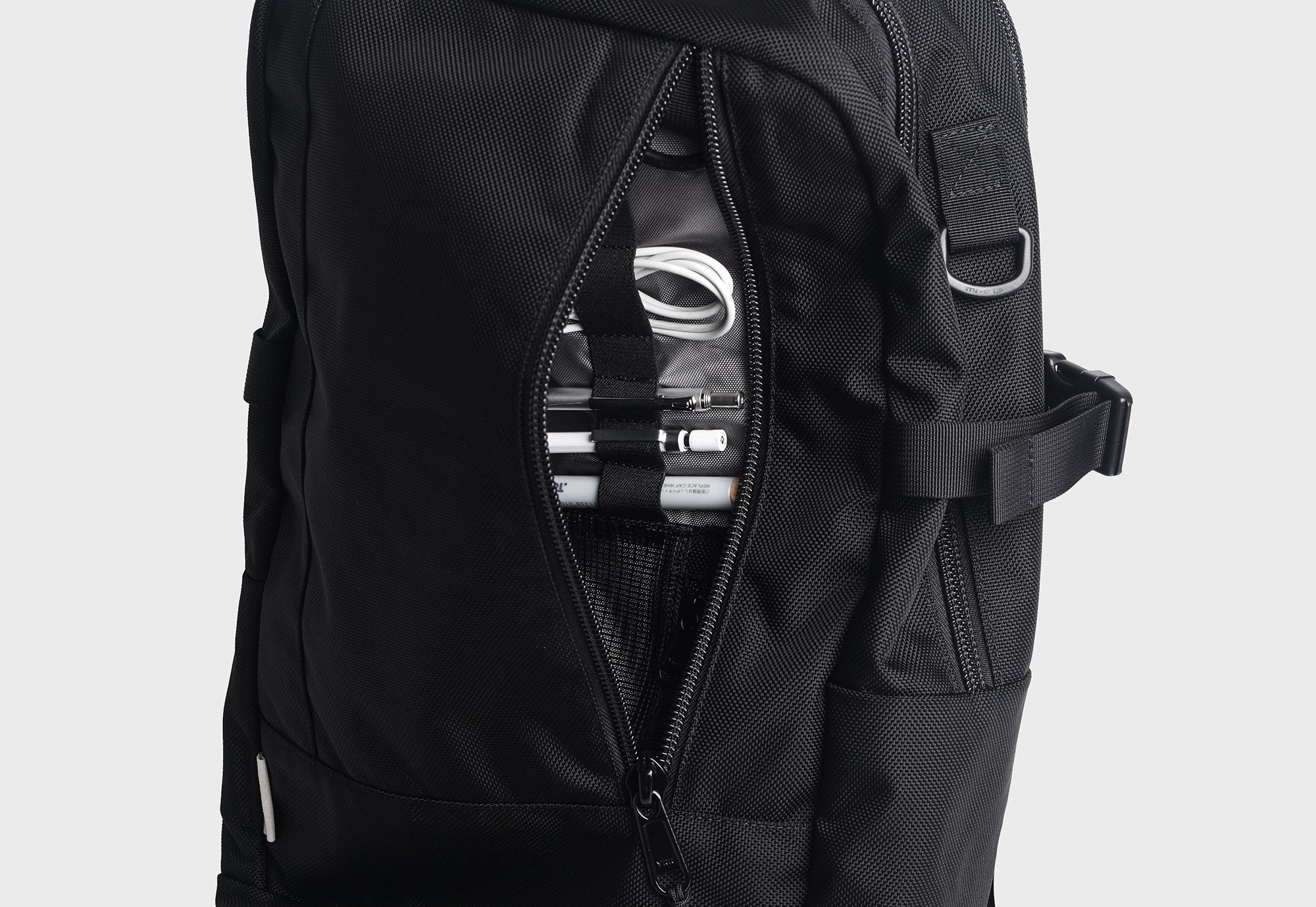 Daypack - Dot Grid