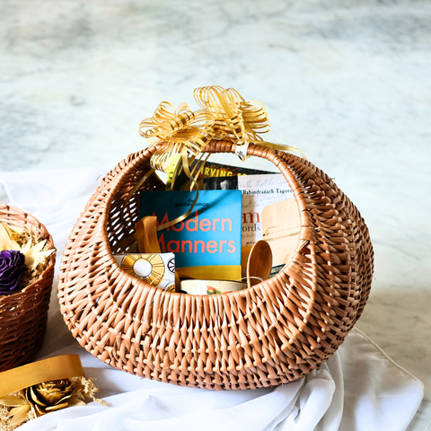 Moon Basket Hamper is an invitation to an experience, a retreat for the soul.