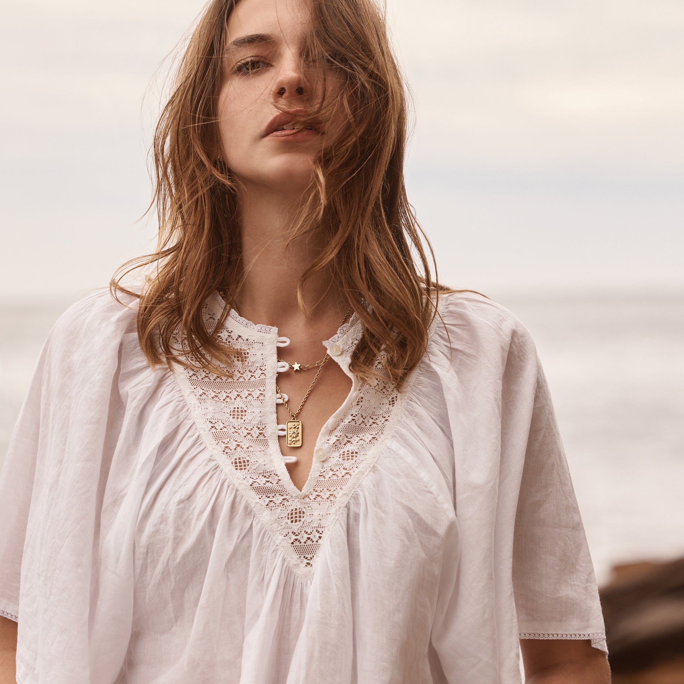 NEW STRIPE BLOUSE IN NAVY / WHITE