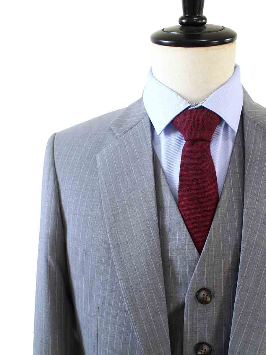 LIGHT GREY PINSTRIPE WORSTED 3 PIECE SUIT