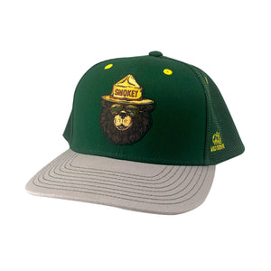 Smokey Groovy Bear Trucker Hat - theflyingcrane