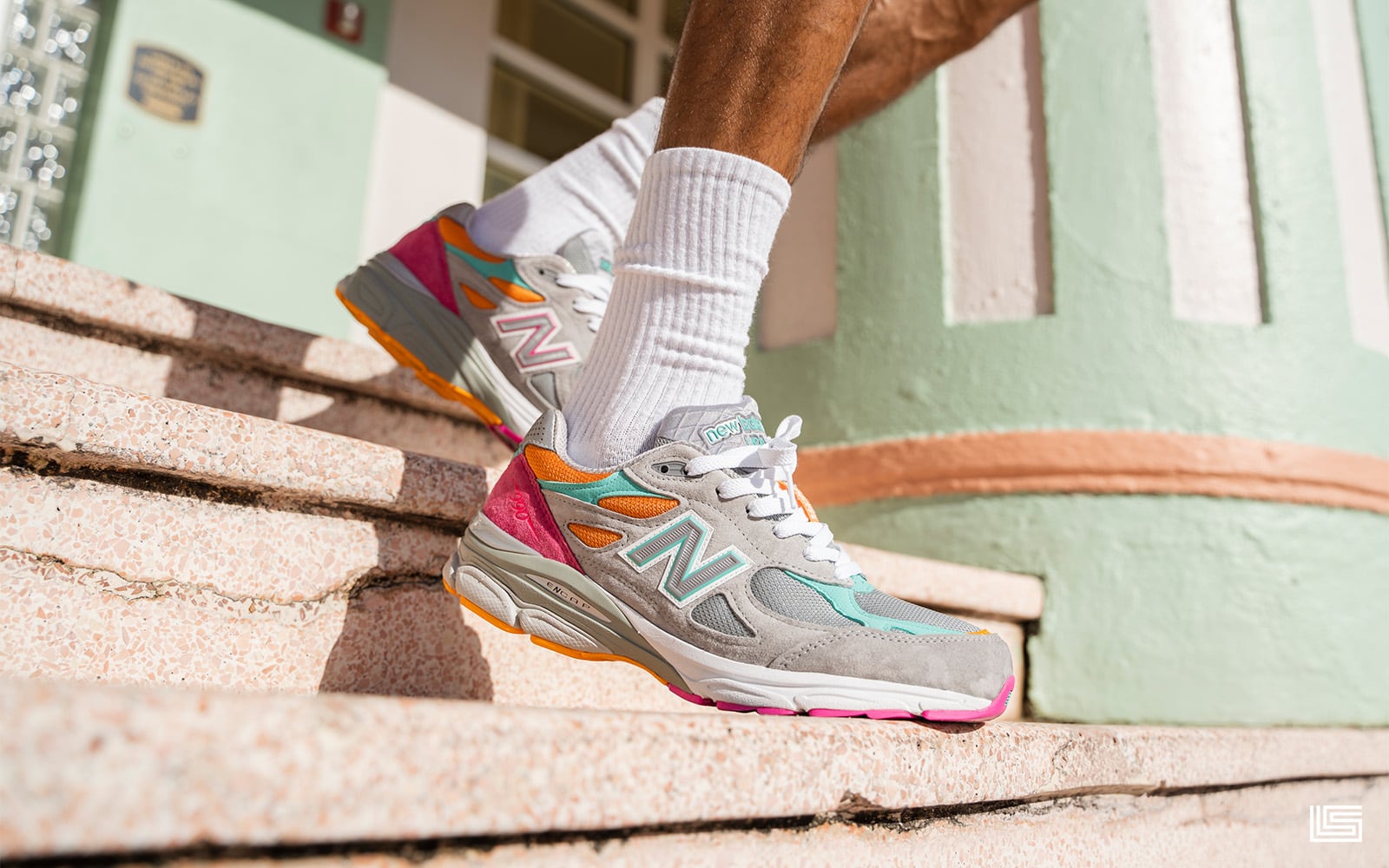 キャンペーンもお見逃しなく New Balance M990 V3 DTLR Miami Drive