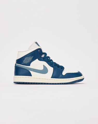 Jordan Air Jordan Retro 1 Mid – DTLR