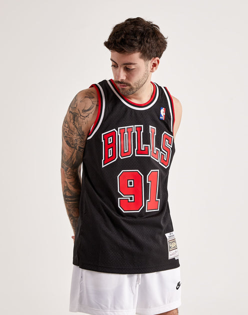 Mitchell & Ness Chicago Bulls Script Snapback Hat – DTLR