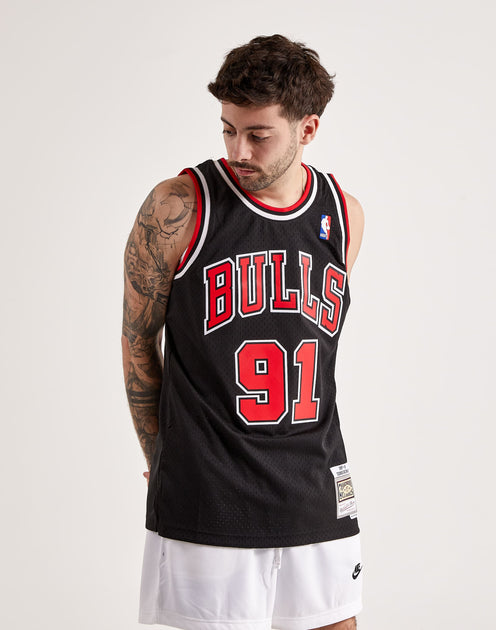 Mitchell & Ness, Shirts, Mitchell Ness Chicago Bulls Baseball Jersey S