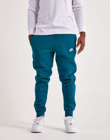 Nike Club Fleece Joggers – DTLR