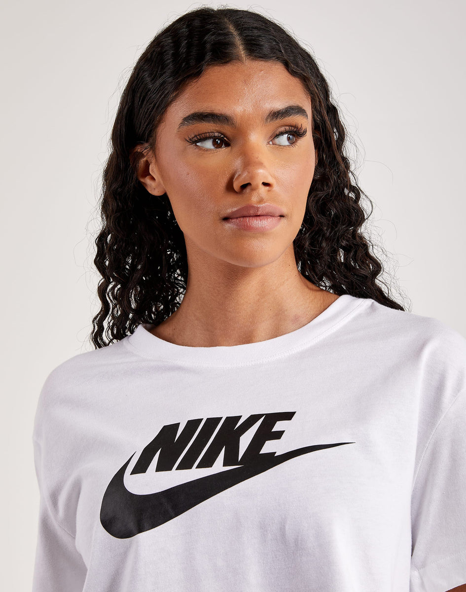 Nike Essential Cropped Logo Tee#N#– DTLR