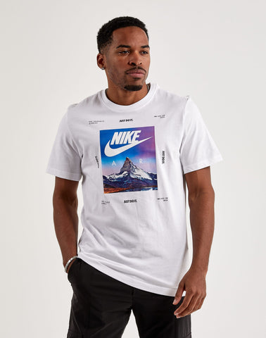 Nike Mountain Photo Tee – DTLR