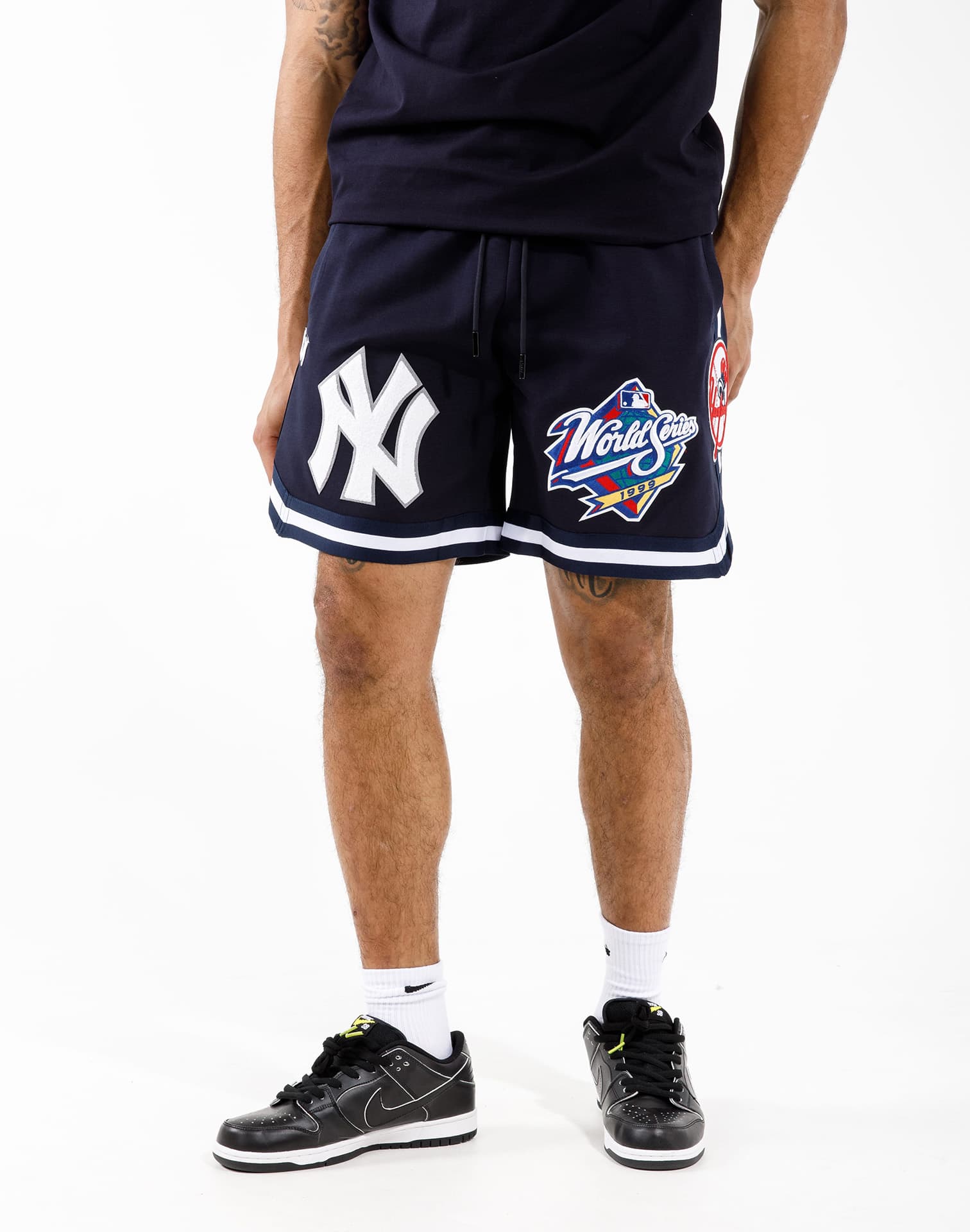 Pro Standard Men's New York Yankees Pinstripe Woven Shorts - Hibbett