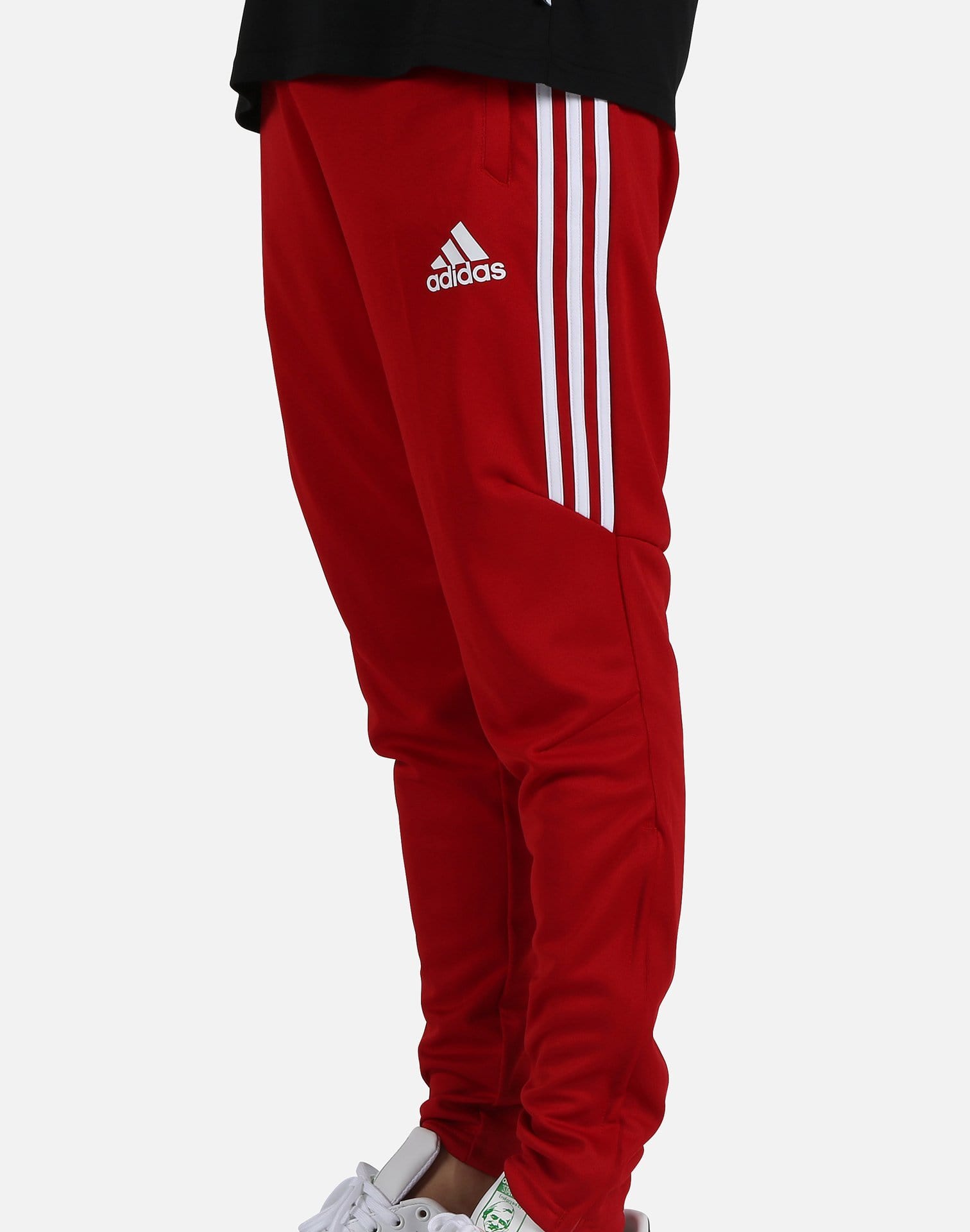 red tiro 17 training pants