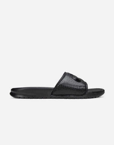 security alcove Easy to read nike slides mens benassi Goneryl Hare theater