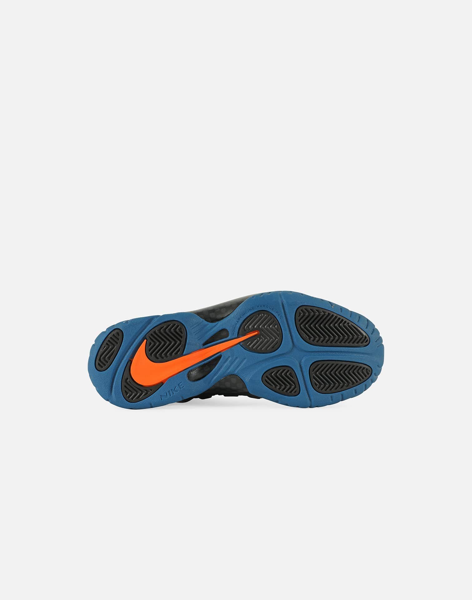 nike little posite one grade school