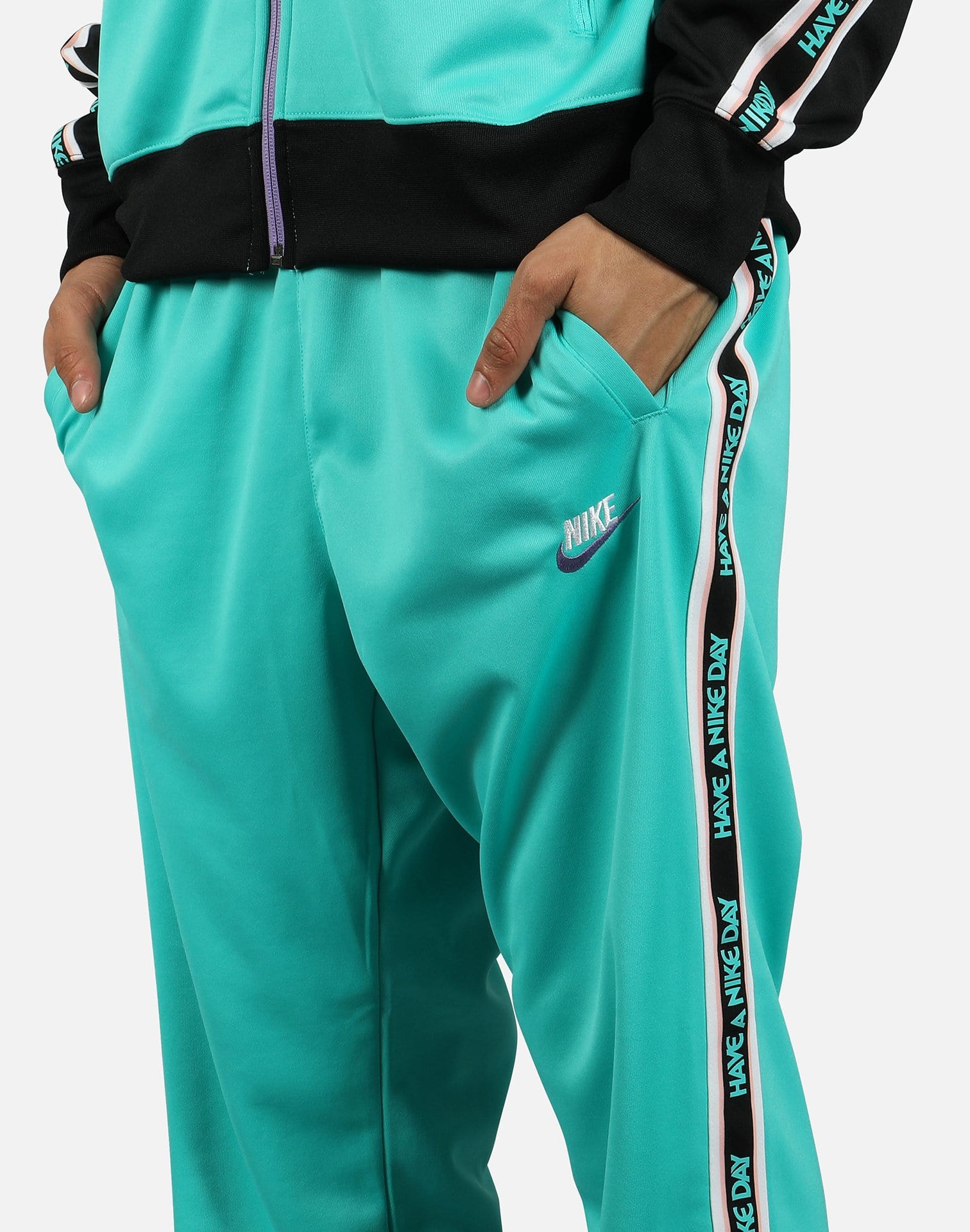 have a nike day sweatpants