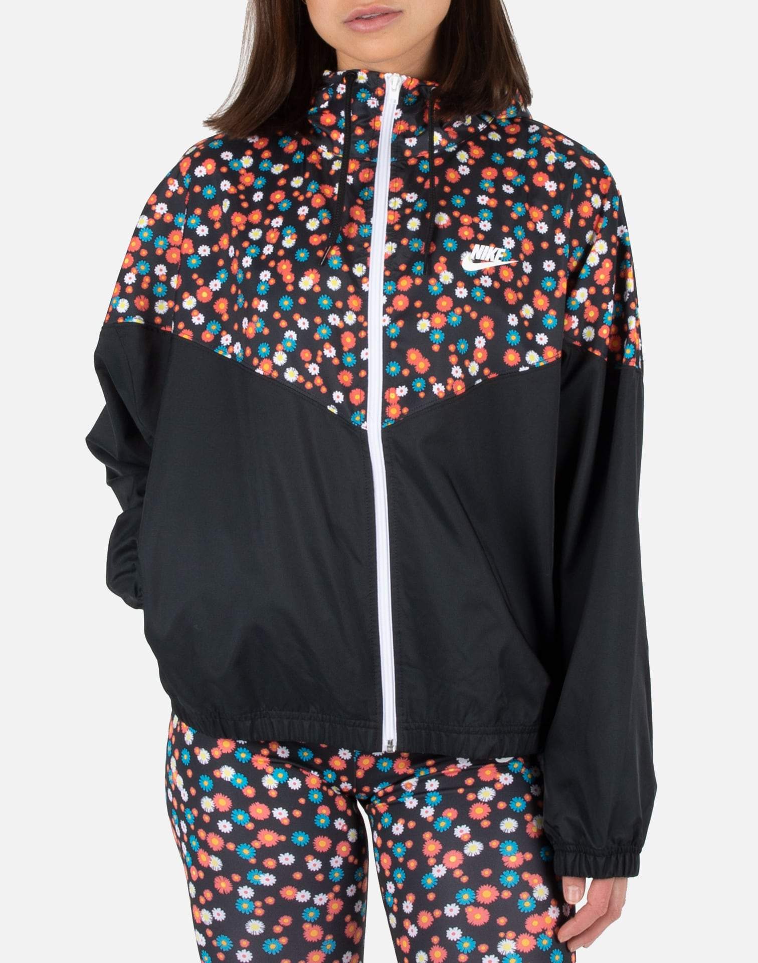 women's nike sportswear woven heritage wind jacket