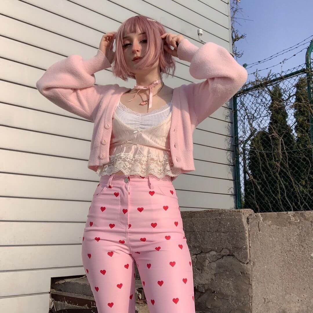 Y2K Pink Aesthetic Outfits