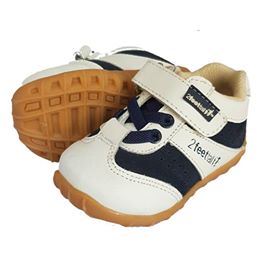 baby sneakers size 4