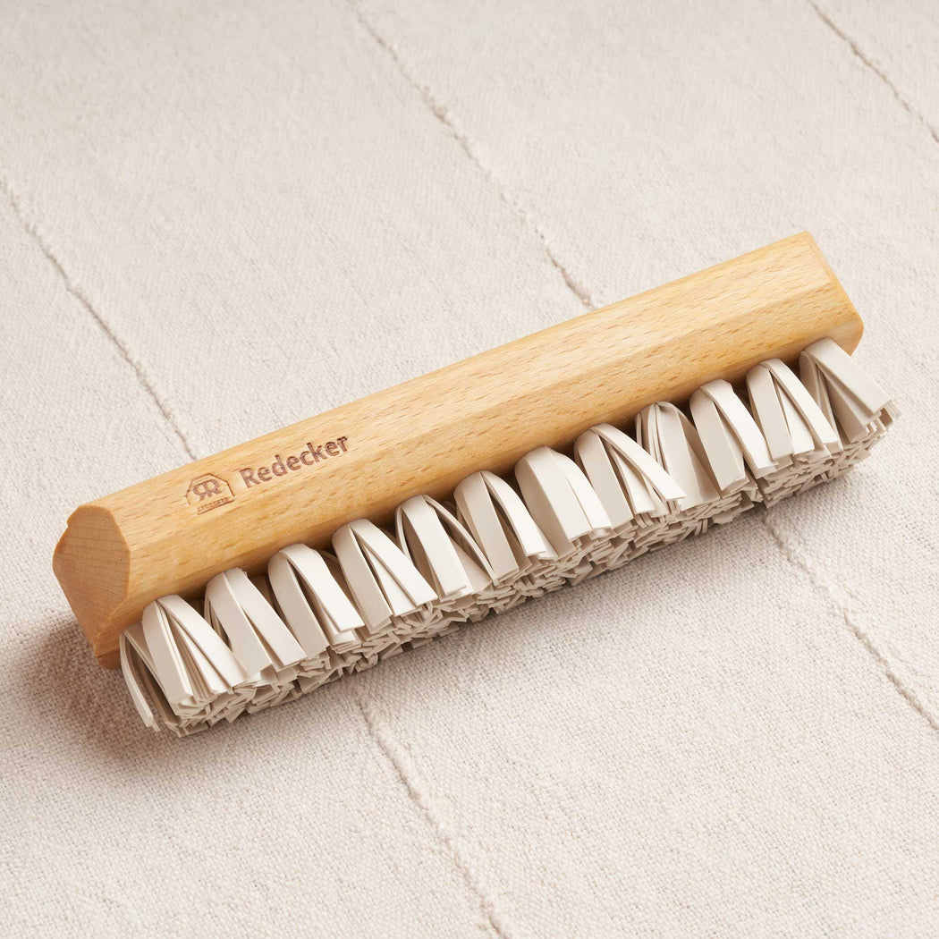 wire lint brush