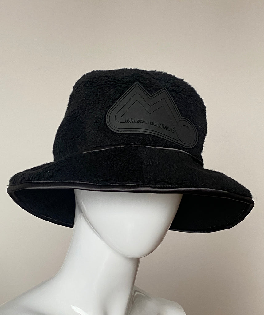 MM6 MAISON MARGIELA Teddy Bucket Hat – Archive Club