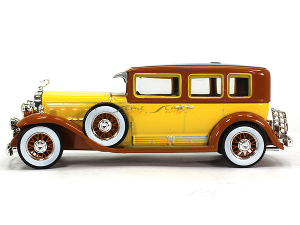 1930 Cadillac V16 Lwb Imperial Sedan 1 43 Whitebox Diecast Scale Model Scale Arts India