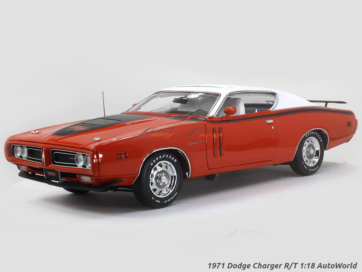 1971 Dodge Charger R/T 1:18 Auto World diecast scale model car | Scale Arts  India