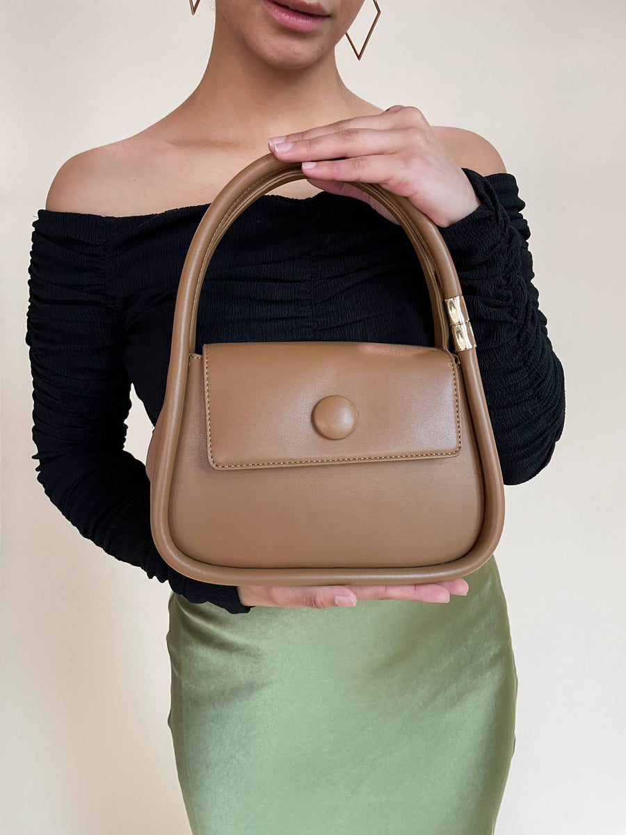 Melie Bianco Inez Bag - Luxury Vegan Leather Purse - Convertible Vegan  Designer Purse - Shoulder & Crossbody Straps: Handbags