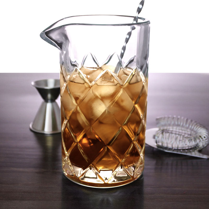 BarConic® 651ml (22 oz) Diamond Pattern Mixing Glass