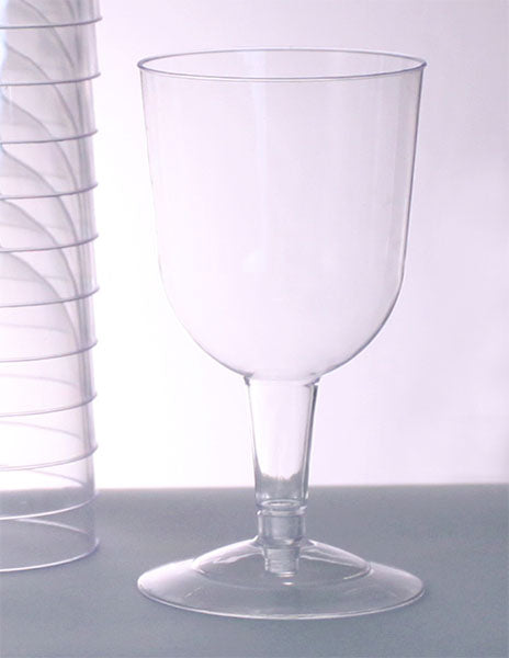 7.5 oz. Clear Plastic Disposable Mini Wine Carafes