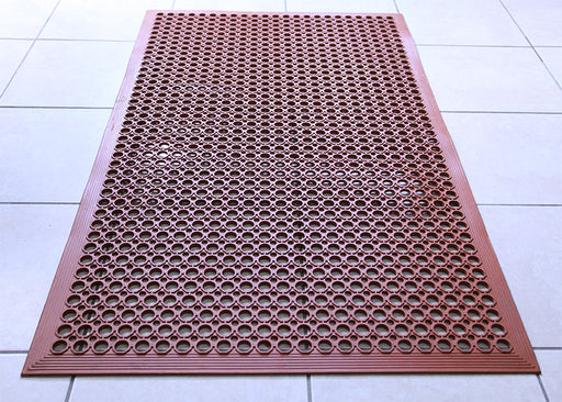 https://cdn.shopify.com/s/files/1/0096/0276/0755/products/rubber-floor-mat-red_web_512x367.jpg?v=1573745686