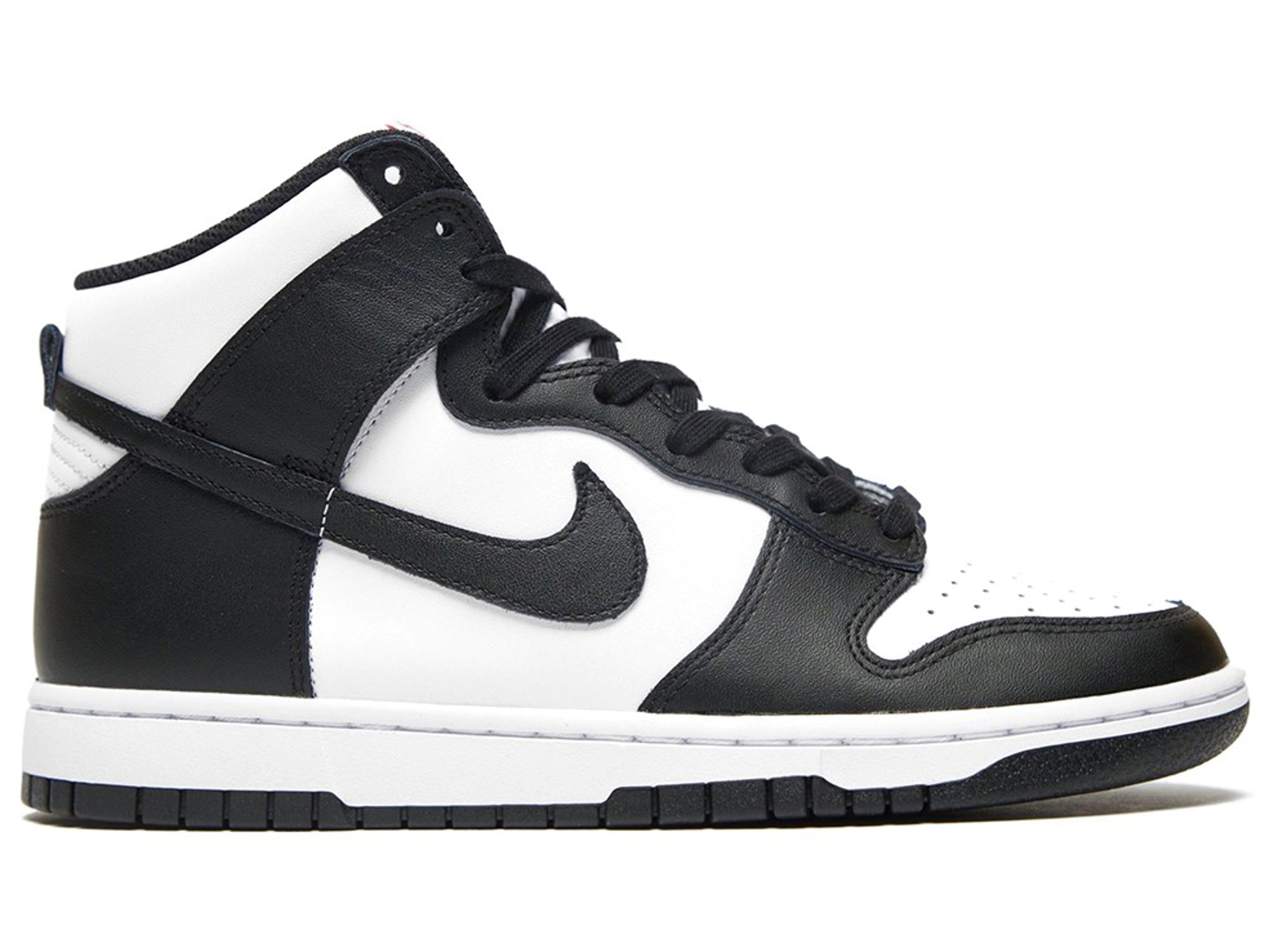 nike panda dunks in store