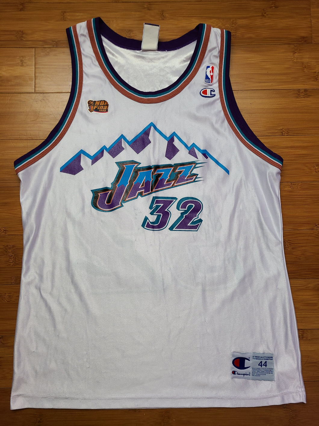 Vintage Mens Champion Utah Jazz 1998 