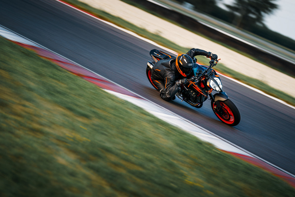 2022 KTM 890 DUKE R available at WMR Competition Performance