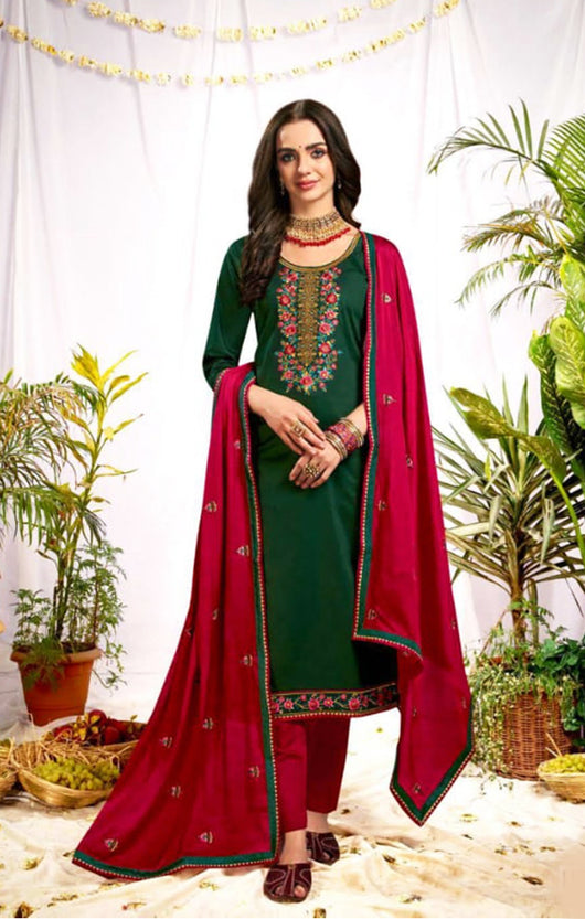 green suit red dupatta