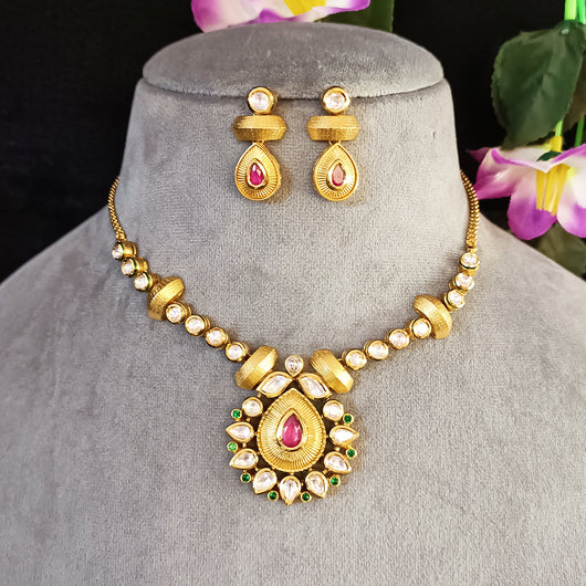 kundan pendant designs in gold