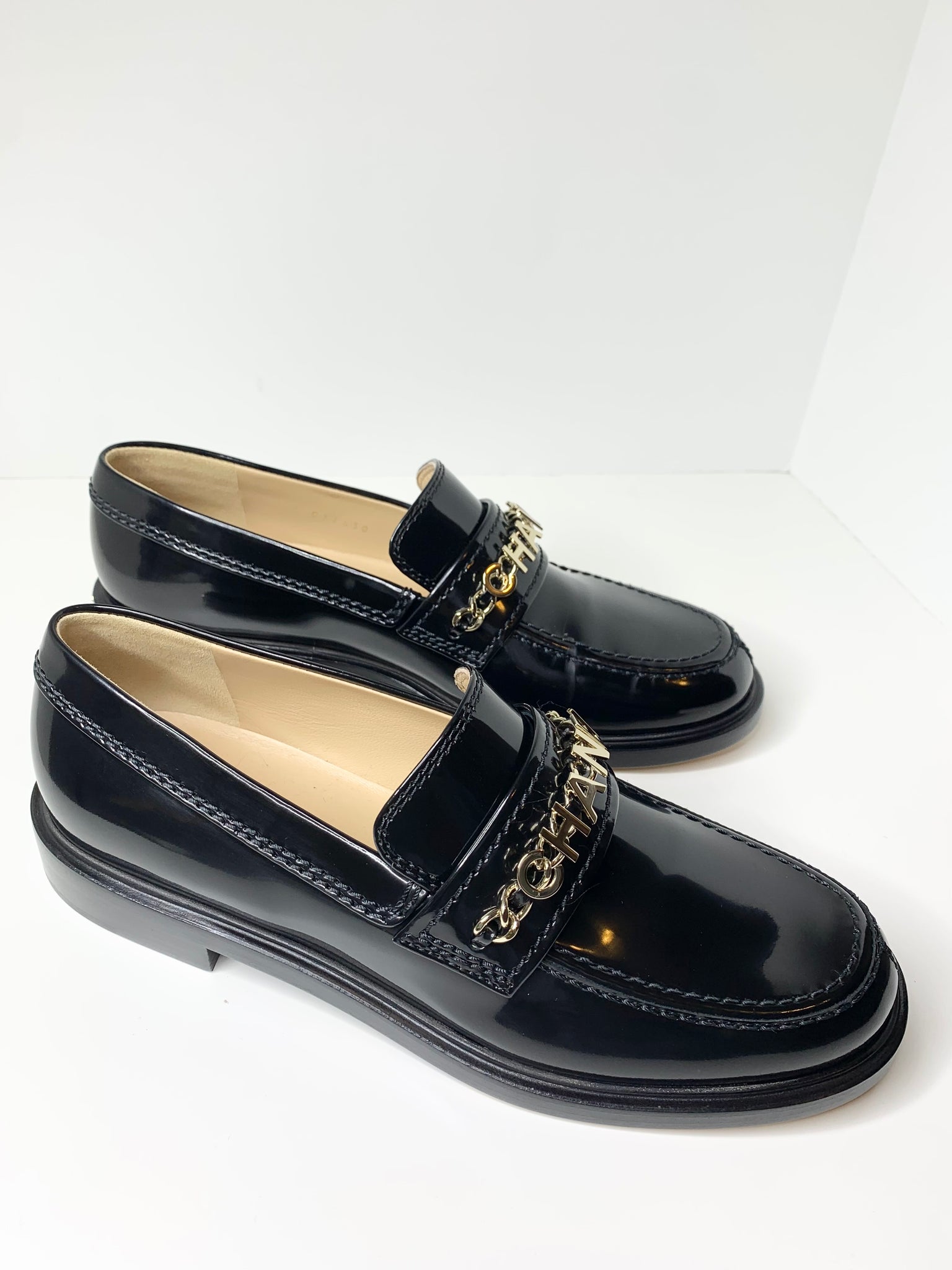 Chanel Shiny Calfskin Loafers  Black – MoMosCloset