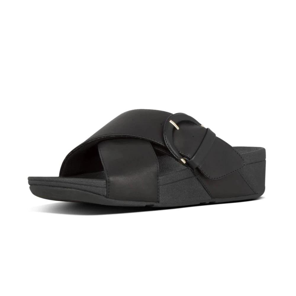 black leather fitflops